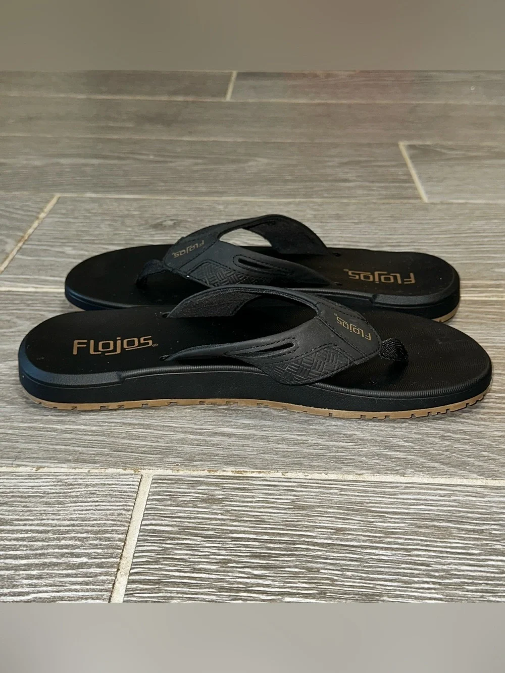 Flojos Ryan Men's Sandal Black Comfort Memory Foam Flip Flops Size 8 Beach Shoe